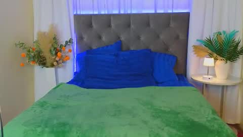 Snapshot of ariana_petite chatting on 02-22-26, 11:58 Ariana online show from 02-22-26, 11:58