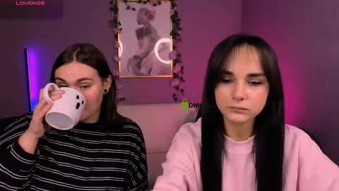 Snapshot of ariana_ross7 chatting on 10-16-25, 07:26 ariana_ross7 online show from 10-16-25, 07:26