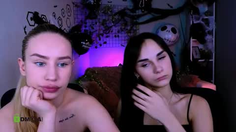 Snapshot of ariana_ross7 chatting on 10-21-25, 07:14 ariana_ross7 online show from 10-21-25, 07:14