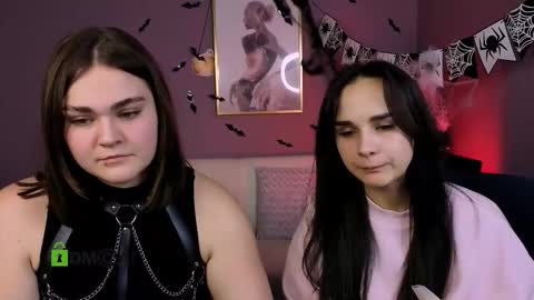 Snapshot of ariana_ross7 chatting on 10-28-25, 08:33 ariana_ross7 online show from 10-28-25, 08:33