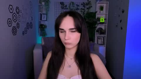 ariana_ross7 online show from 06-05-26, 07:41