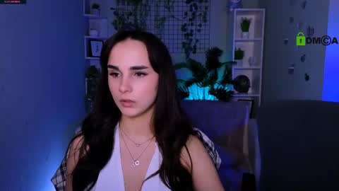 Snapshot of ariana_ross7 chatting on 06-17-26, 07:15 ariana_ross7 online show from 06-17-26, 07:15