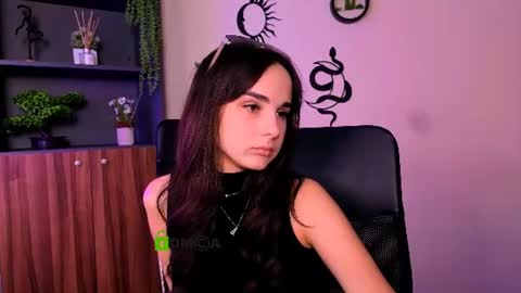 Snapshot of ariana_ross7 chatting on 07-10-26, 09:12 ariana_ross7 online show from 07-10-26, 09:12