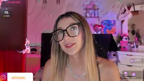 Ariana  online show from 04-19-26, 01:49