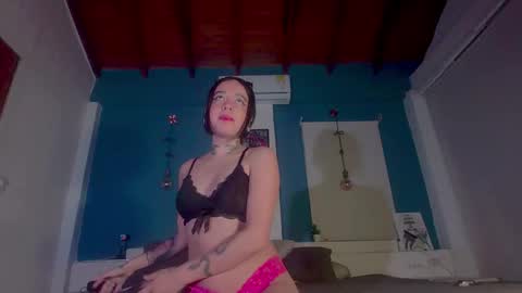 ariana_whitee online show from 10-09-25, 10:13