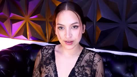 Snapshot of arianaa_jones chatting on 10-09-25, 01:20 online show from 10-09-25, 01:20