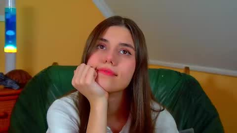 Snapshot of arianaallens chatting on 11-19-25, 06:24 Ariana online show from 11-19-25, 06:24