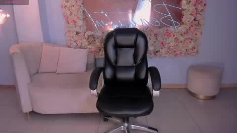 Your Girl  online show from 05-08-26, 03:23