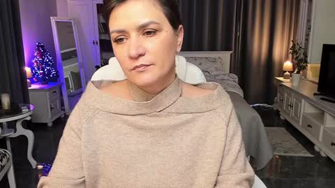 Ana online show from 12-14-24, 09:29