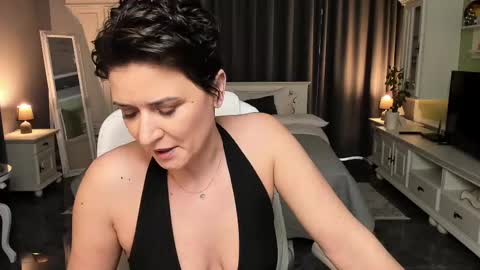 Ana online show from 02-14-25, 12:36