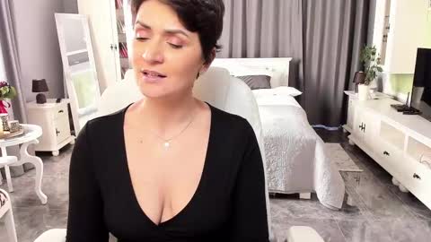 Ana online show from 03-06-25, 11:58