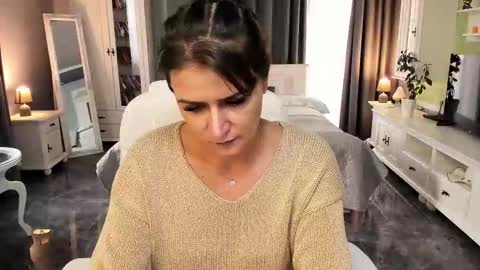 Ana online show from 10-02-25, 10:44