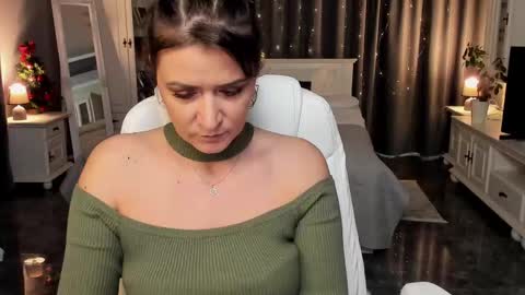 Ana online show from 12-14-25, 12:54