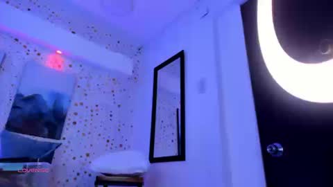 Snapshot of arianasantana chatting on 09-15-25, 01:22 Ari online show from 09-15-25, 01:22