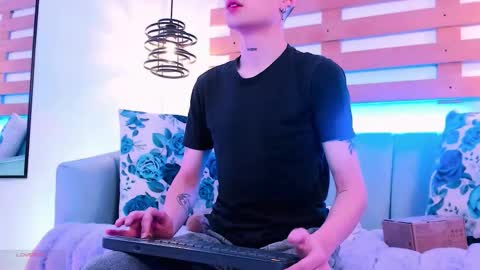 Snapshot of arianasantana chatting on 10-01-25, 12:44 Ari online show from 10-01-25, 12:44