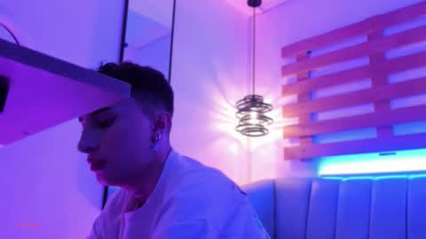 Snapshot of arianasantana chatting on 10-14-25, 12:50 Ari online show from 10-14-25, 12:50