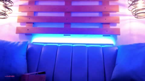 Snapshot of arianasantana chatting on 10-16-25, 12:50 Ari online show from 10-16-25, 12:50