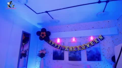 Snapshot of arianasantana chatting on 11-02-25, 12:51 Ari online show from 11-02-25, 12:51