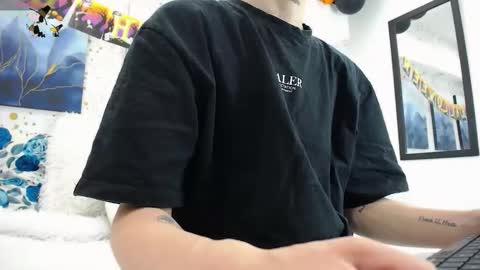 Snapshot of arianasantana chatting on 11-03-25, 12:50 Ari online show from 11-03-25, 12:50