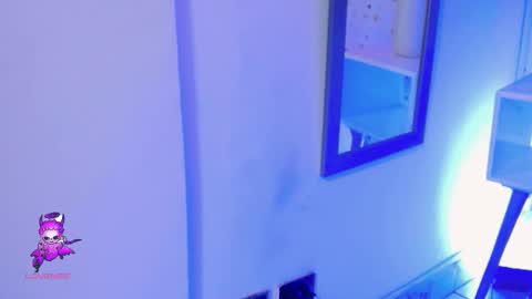 Snapshot of arianasantana chatting on 11-10-25, 12:37 Ari online show from 11-10-25, 12:37