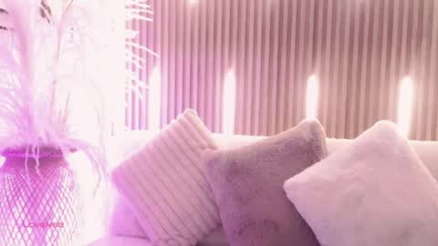 Snapshot of arianasantana chatting on 11-13-25, 01:32 Ari online show from 11-13-25, 01:32