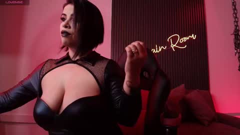 Arianna online show from 12-16-25, 07:52