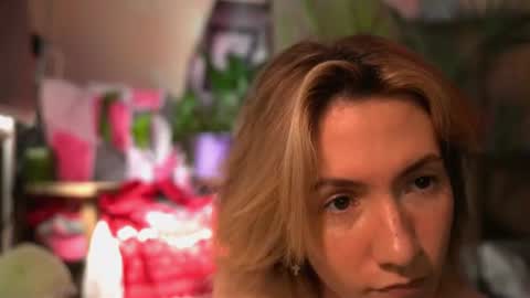 Snapshot of arianna_richi chatting on 07-24-26, 11:30 Olivka online show from 07-24-26, 11:30