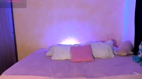 ariannacolins online show from 09-30-25, 01:54