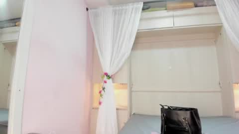 ariannavega_ online show from 06-26-26, 11:36