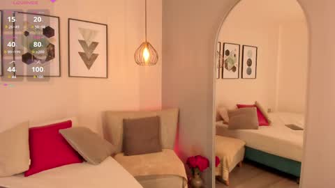 Aria online show from 03-31-26, 02:02