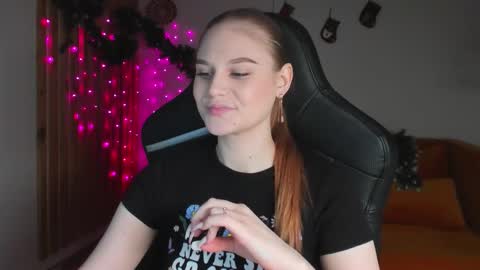 Aria online show from 12-22-25, 05:32