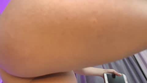 Snapshot of aribrunnet_ chatting on 01-29-25, 11:35 Ari Just Ari online show from 01-29-25, 11:35