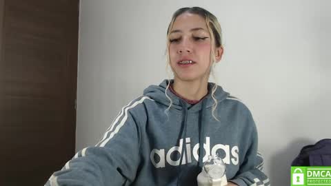 Ari Bunnie  online show from 06-02-26, 08:05