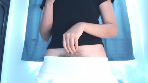 Ariel Pink Diamond online show from 04-10-26, 08:13