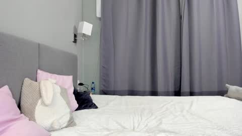 Snapshot of ariel_rouse chatting on 02-01-25, 05:16 Ariel online show from 02-01-25, 05:16