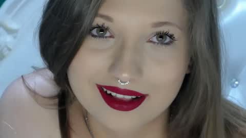 Snapshot of arielburn chatting on 02-25-25, 10:18 Ariel online show from 02-25-25, 10:18