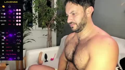 Snapshot of arielenbsas chatting on 01-30-25, 04:37 Ariel online show from 01-30-25, 04:37