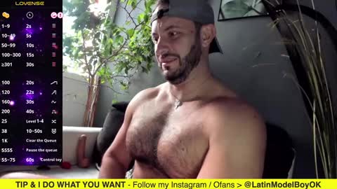 Snapshot of arielenbsas chatting on 02-22-25, 08:42 Ariel online show from 02-22-25, 08:42