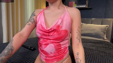 Snapshot of arielfrey chatting on 11-13-25, 07:40 My name is Ariel and ITS MY FIRST DAY online show from 11-13-25, 07:40