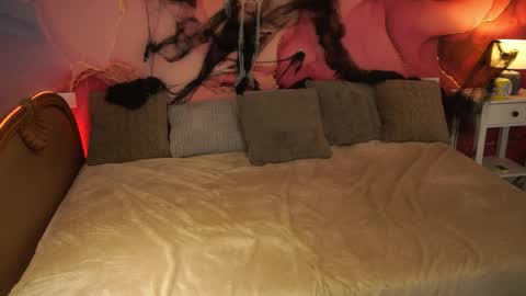 Snapshot of arielgemme chatting on 10-23-25, 08:02 Ariel online show from 10-23-25, 08:02