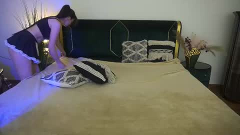 Snapshot of arielgemme chatting on 06-15-26, 07:49 Ariel online show from 06-15-26, 07:49