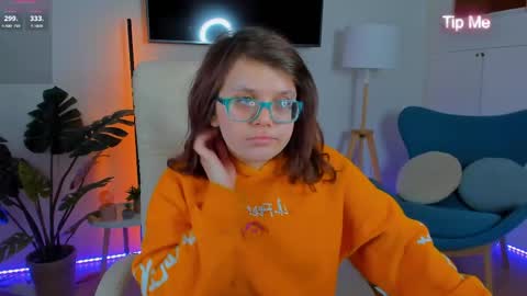 Ariell Mini online show from 04-16-26, 06:25