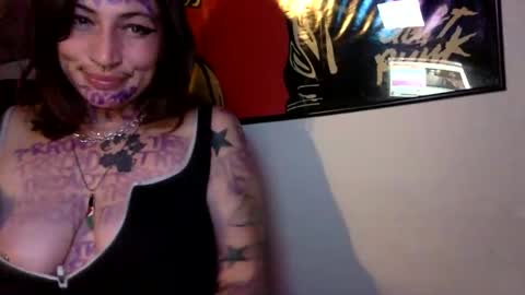 ariel  colin when hes here online show from 12-17-25, 04:40