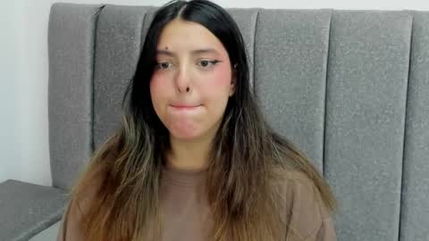arihanna_london online show from 04-10-26, 08:13