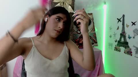 Snapshot of arii_scorpion chatting on 01-16-25, 08:36 Ariana Forero ---- independet model online show from 01-16-25, 08:36