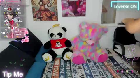 Snapshot of arii_scorpion chatting on 09-22-25, 09:28 Ariana Forero ---- independet model online show from 09-22-25, 09:28