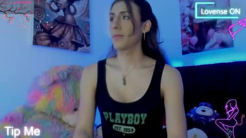 Snapshot of arii_scorpion chatting on 05-18-26, 10:04 Ariana Forero ---- independet model online show from 05-18-26, 10:04