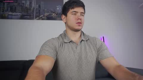 Snapshot of arilass chatting on 11-29-25, 07:11 A n g e l f r o m H e l l online show from 11-29-25, 07:11