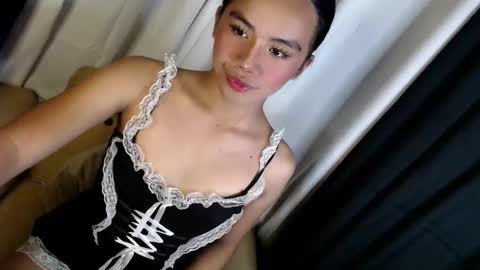 hi follow me its ARI  online show from 11-27-25, 09:00