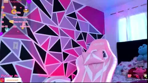 Snapshot of arisantana chatting on 11-07-25, 09:48 Aria online show from 11-07-25, 09:48